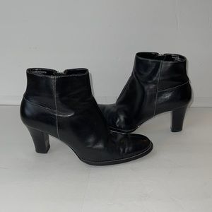 Anne Klein ankle boots